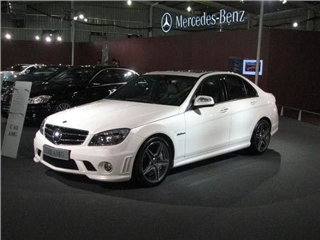 [Image: 20110129153955_Mercedes-C63-AMG2.jpg]