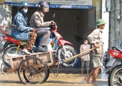 blog.toaninfo.com - [Only in Vietnam] Some funny pictures only have in Viet Nam (Part 1–Vehicle)