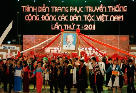 http://imgs.vietnamnet.vn/Images/2011/11/29/11/20111129110659_1.jpg
