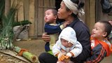 9 'hòn vọng phu' và 14 trẻ mồ côi cha