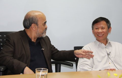 http://imgs.vietnamnet.vn/Images/2012/02/09/17/20120209175516_Bantron3.jpg