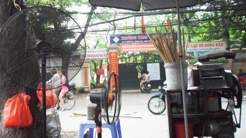 http://imgs.vietnamnet.vn/Images/2012/07/01/11/20120701110139_dien.jpg