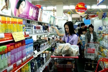 Đưa hàng vào siêu thị: DN nội bị ép