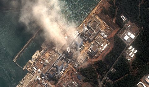 http://imgs.vietnamnet.vn/Images/2012/07/11/17/20120711174915_Fukushima.jpg