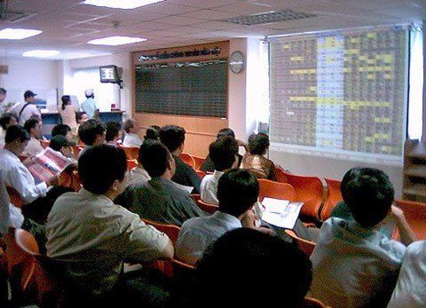 http://imgs.vietnamnet.vn/Images/2012/07/20/18/20120720183833_Stocks24.jpg