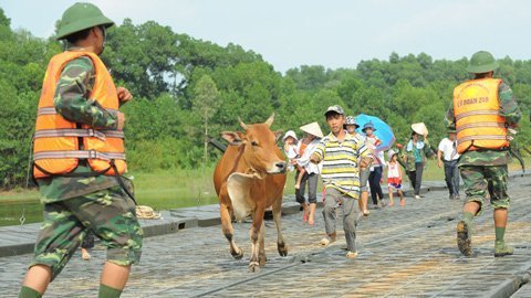 dan chu,nhan quyen,anh ba sam,ba sam,dan oan,xuan viet nam,xuan dien,bui hang,tuoi tre yeu nuoc,dan oan,dien bien hoa binh,anh ba sam,nguyen xuan dien,chong chinh quyen,tin chinh tri,quoc phong,an ninh,giai tri,chong trung quoc,bao ve chu quyen,dat nuoc,con nguoi viet nam