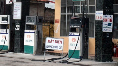 Găm hàng chờ tăng giá: DN đầu mối, đại lý đổ lỗi cho nhau