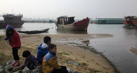 Hiểm nguy rình rập giữa biển khơi