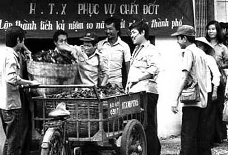 Chợ Tết thời bao cấp ở Việt Nam