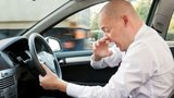 Lái xe lúc cảm lạnh nguy hiểm ngang say rượu