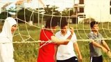 SV Ngoại thương gây sốt với clip 'Đẻ ra đã thông minh'