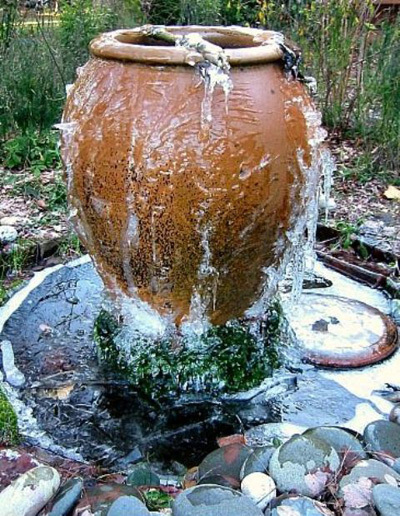 Độc đáo muôn kiểu đài phun nước cho sân vườn