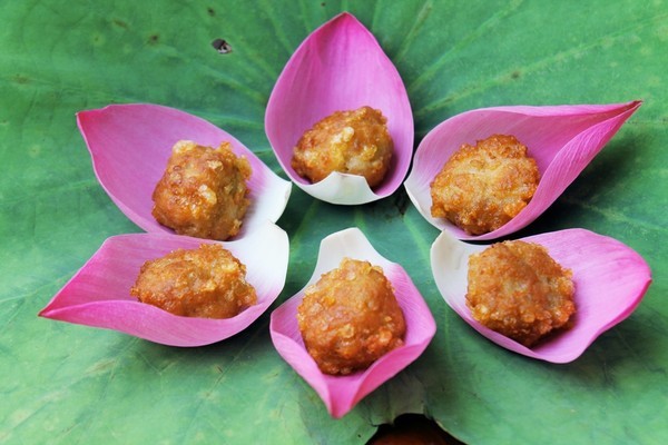 Cốm Hà Nội, hương vị của mùa thu