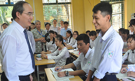 Nguyễn Thiện Nhân, trò chuyện, học sinh, THPT Cổ Loa, giáo viên