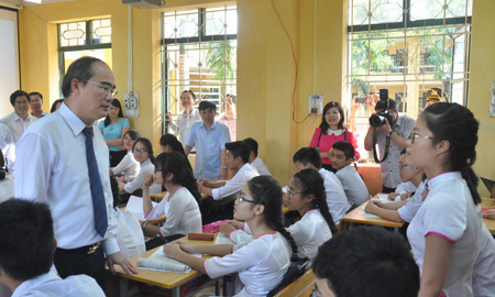 Nguyễn Thiện Nhân, trò chuyện, học sinh, THPT Cổ Loa, giáo viên