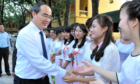 Nguyễn Thiện Nhân, trò chuyện, học sinh, THPT Cổ Loa, giáo viên
