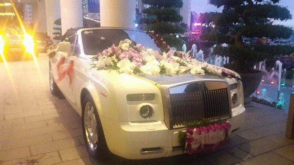 Đám cưới tiền tỷ và dàn khách vip của thiếu gia nhà giàu số 1 Quảng Ninh