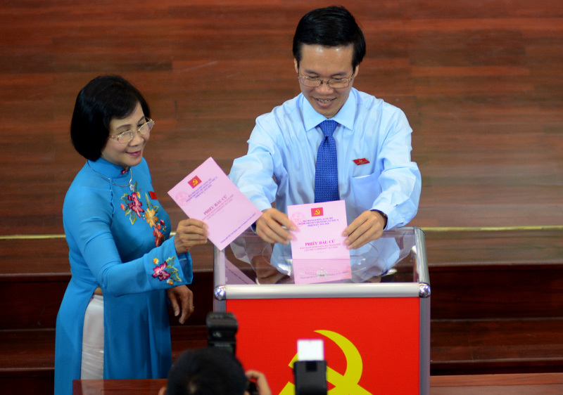 Nguyễn Đình Hương, đại hội Đảng, chọn mặt gửi vàng, nhân sự trung ương, Bộ Chính trị