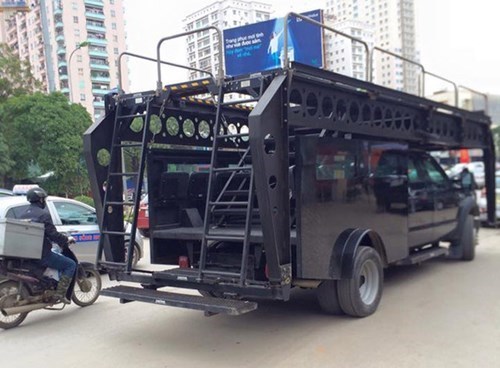 Siêu xe chống khủng bố của công an Hà Nội