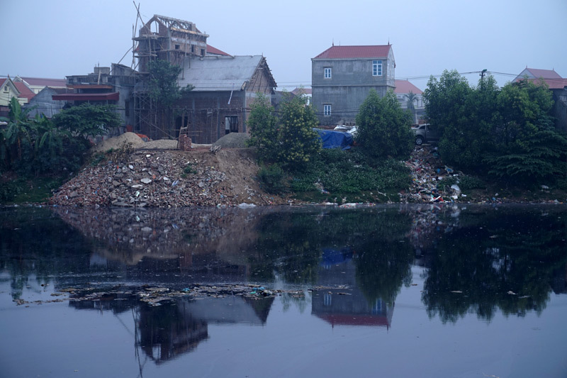 Sông Ngũ Huyện Khê, Phong Khê, làng nghề sản xuất giấy, bức tử, cận cảnh