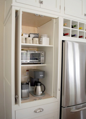 20160108163435 image005 Chia sẻ các thiết kế kệ tủ lưu trữ sáng tạo và tiết kiệm không gian cho căn bếp gia đình
