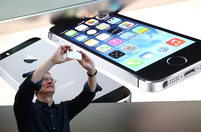 Apple sẽ ra iPhone 7 hoàn toàn mới hay nâng cấp iPhone 6S?