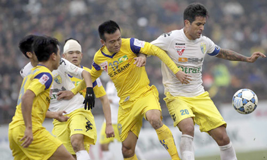 Vòng 2 Toyota V-League: Cú sốc mang tên cựu vương