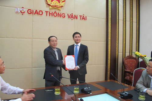 Thứ trưởng Bộ GTVT Nguyễn Hồng Trường đã trao quyết định bổ nhiệm cho ông Nguyễn Xuân Ảnh.