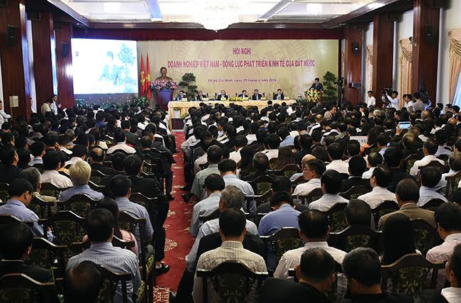 Thủ tướng Nguyễn Xuân Phúc, hội nghị gặp gỡ doanh nghiệp, doanh nghiệp Việt Nam, VCCI, cộng đồng doanh nghiệp