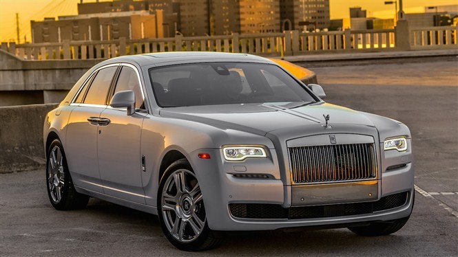 siêu xe, xế sang, đại gia Việt, Singapore, xe siêu sang, thuế tiêu thụ đặc biệt với ô tô giá ô tô, Rolls Royce Phantom, thị trường xe siêu sang, người giàu