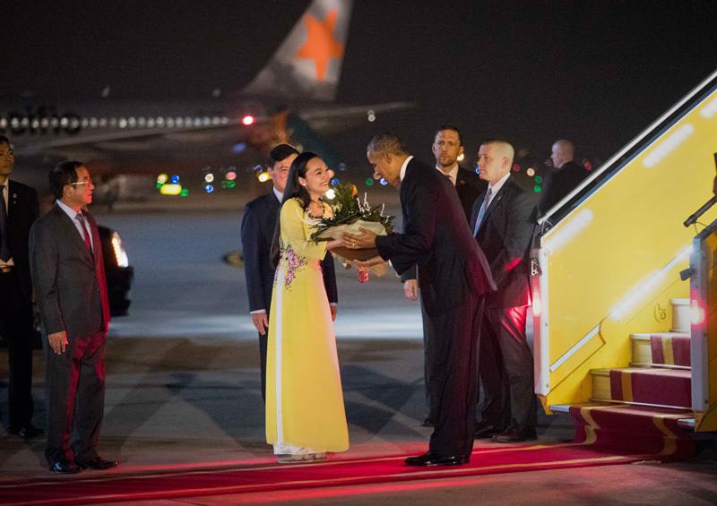 tổng thống Obama thăm VN, quan hệ Việt-Mỹ, sân bay Nội bài, tổng thống Clinton, bình thường hóa quan hệ