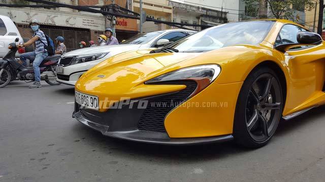 Phan Thành chi 19 tỷ cho siêu xe McLaren 650S Spider ra biển trắng