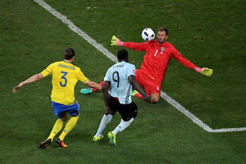 Video bàn thắng Bỉ 1-0 Thụy Điển