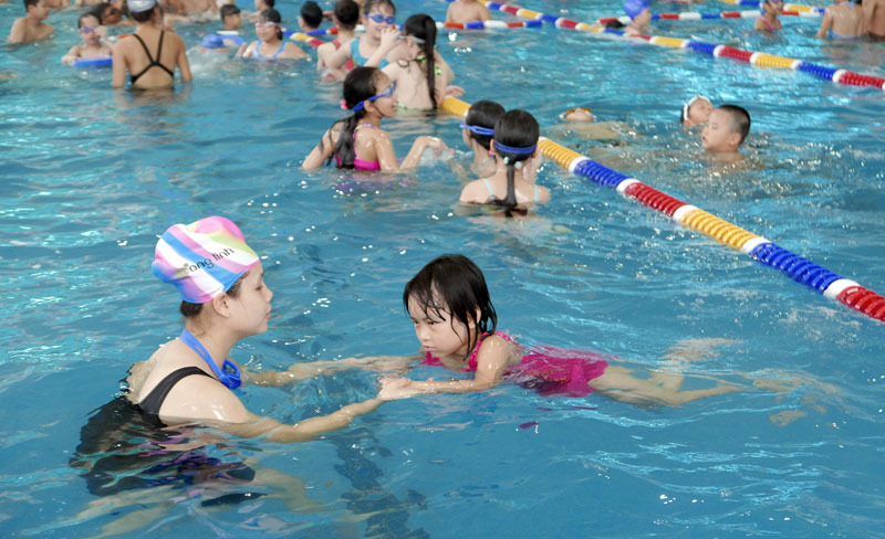 dạy bơi miễn phí tại Hà Nội