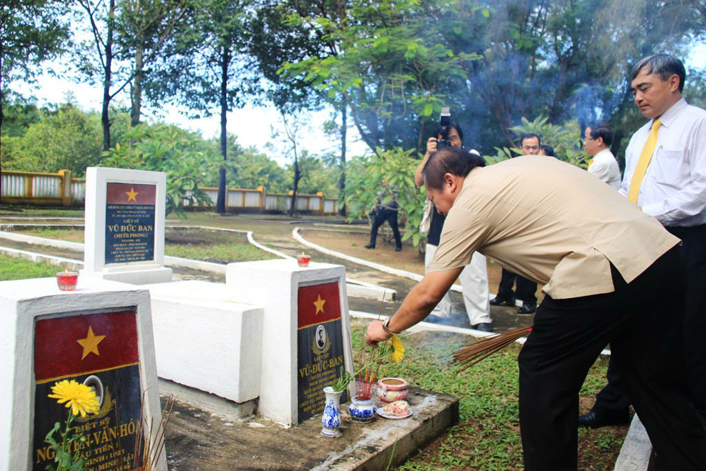 Bộ trưởng Trương Minh Tuấn, nghĩa trang liệt sĩ Giao bưu, liệt sĩ ngành bưu điện