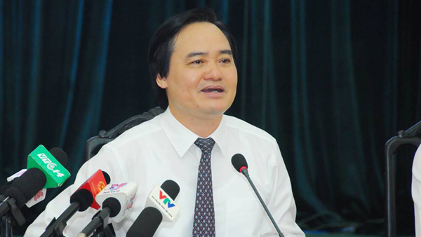 năm học 2016 - 2017, Bộ trưởng Phùng Xuân Nhạ