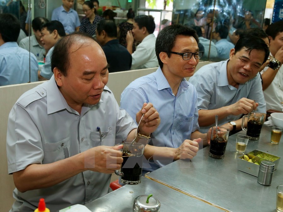 Thủ tướng Nguyễn Xuân Phúc, Thủ tướng ăn phở, Thủ tướng uống cà phê đá Sài Gòn