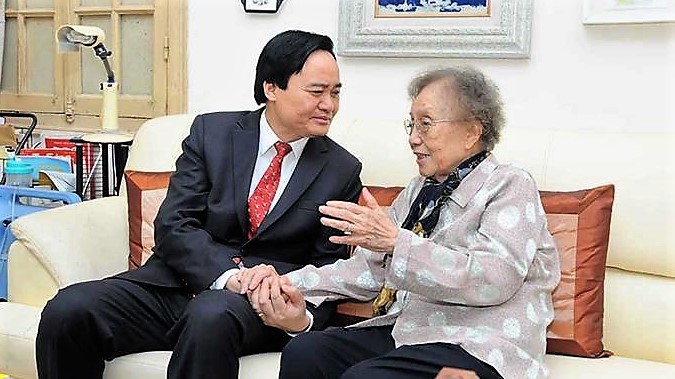 Sau Quốc hội, Bộ trưởng Phùng Xuân Nhạ thăm ai dịp 20/11?