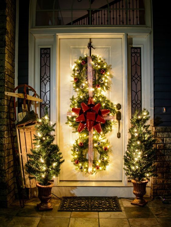 20161222153009 trang tri nha 37 Mách bạn cách trang trí nhà với đèn dây cho Giáng sinh thêm ấm áp