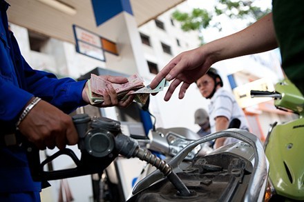 Giá xăng dầu diễn biến bất ngờ đầu năm Đinh Dậu