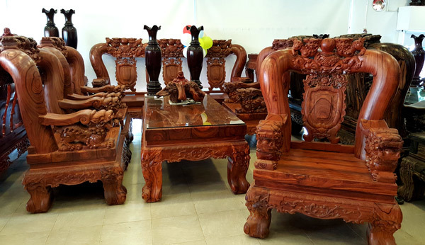 Bộ bàn ghế gỗ trắc quý hiếm, Bộ bàn ghế gỗ trắc lớn nhất viêt nam