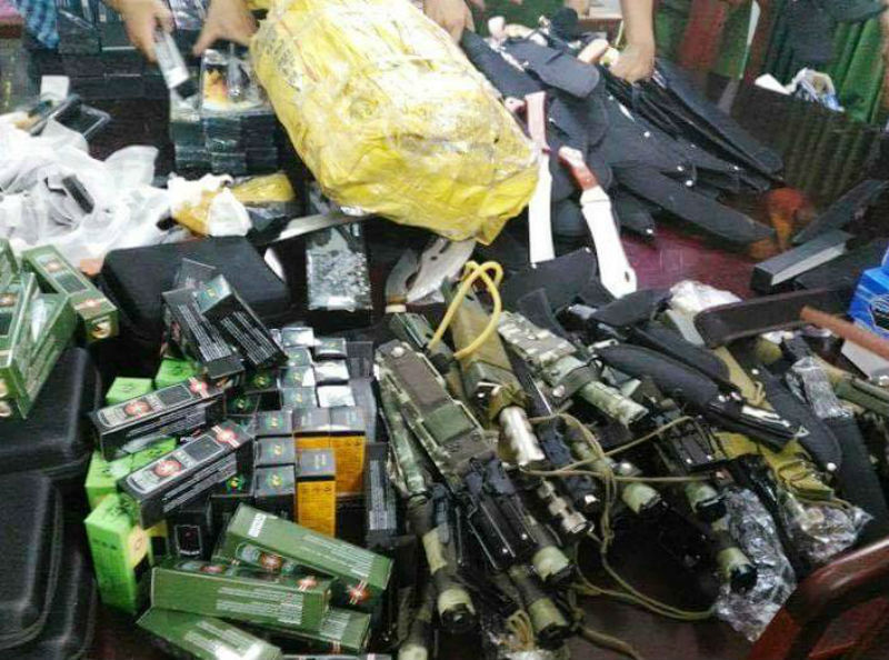 đường dây mua bán súng điện ở Sài Gòn, bắt băng nhóm buôn bán vũ khí, mua bán súng trên mạng xã hội