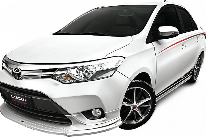 Toyota cũng không thể đứng ngoài vòng quay giảm giá khi quyết định hạ giá dòng Vios ăn khách