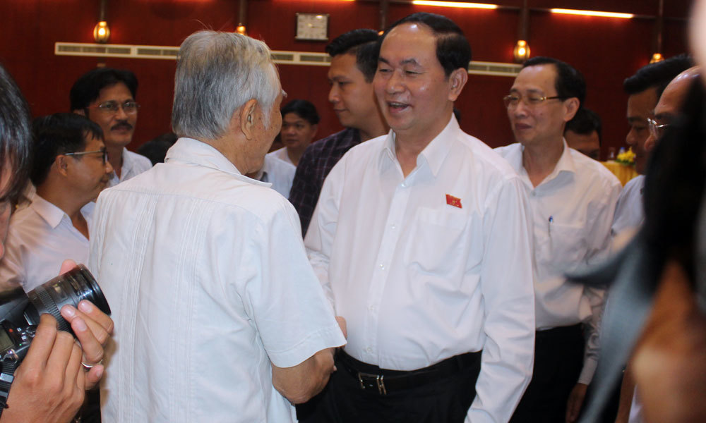 Chủ tịch nước Trần Đại Quang,tiếp xúc cử tri,biệt phủ,Yên Bái,Phạm Sỹ Qúy,sân bay Tân Sơn Nhất