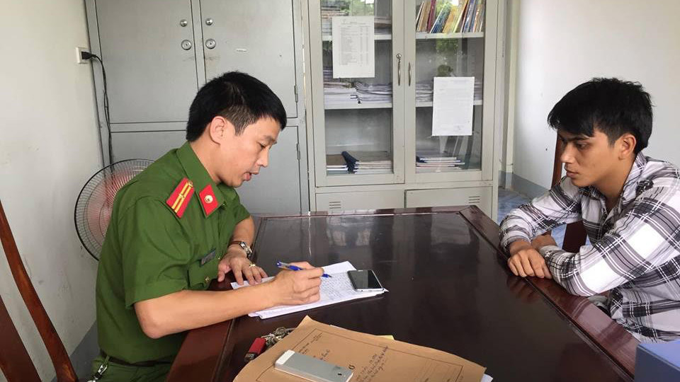 '. Tài xế hất văng CSGT ở Hà Tĩnh bị chuyển tội giết người .'