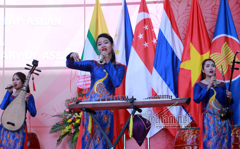 Lễ hội vàng Asean, Hà Nội, Asean, phu nhân Thủ tướng