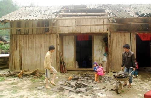 mưa đá, thủng nhà, thiệt hại, Lào Cai