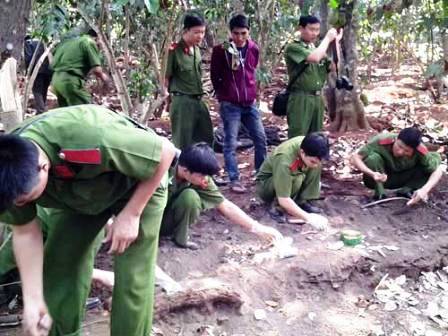 đốt xác phi tang; quan bà