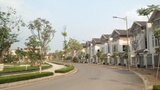 Dân giàu ngoại tỉnh săn nhà xây thô ở Hà Nội