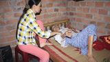 Người mẹ già xin được chết để cứu con